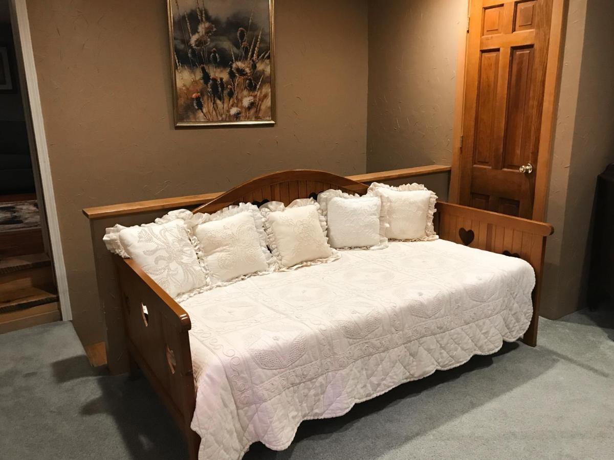 Cliff View Inn Covington Bagian luar foto